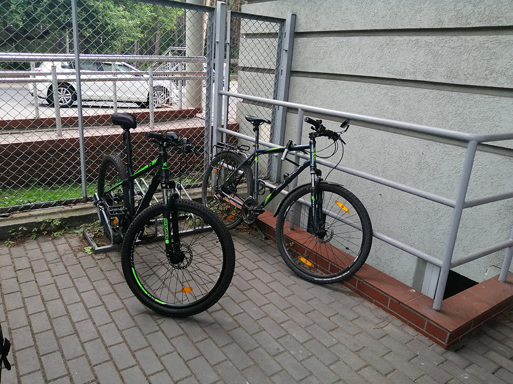 Parkingi rowerowe bydgoskich placówek medycznych - Szpital Miejski Bydgoszcz